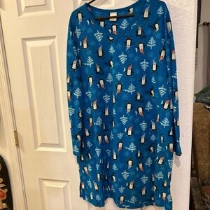 Penguin sleepwear shirt 2 XL
